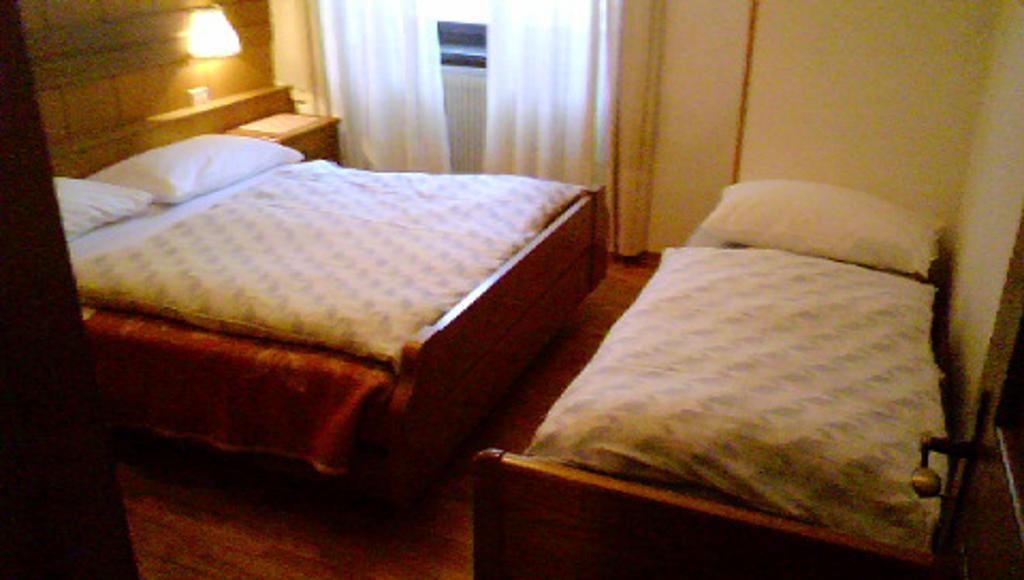 Ferienwohnung Campiglio Bilocale Monte Spinale Madonna Zimmer foto